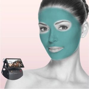 Mujer con piel facial uniforme, suave y sin vello, tras tratamiento de depilación láser rostro completo con Soprano Titanium en Clínica Vitabella Copiapó.